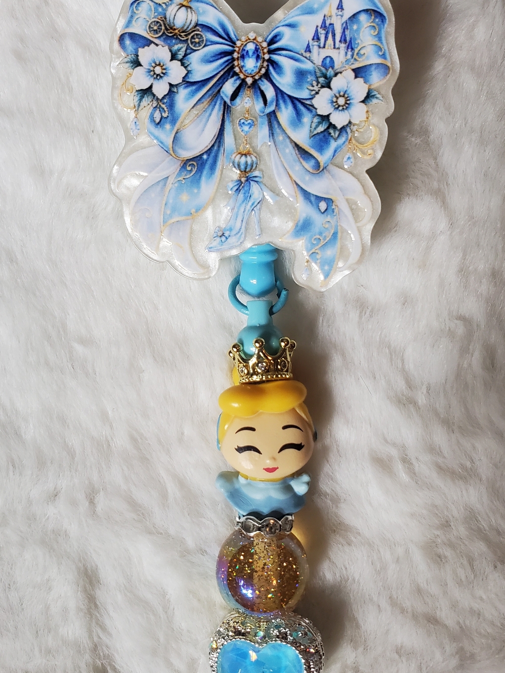 Blue Princess Charm Key & Card Holder Accessory - Picture 4 of 4